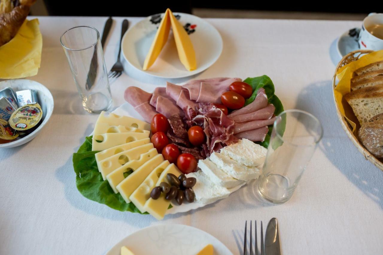 Vila Nicopole Art & Wine Брашов Екстериор снимка